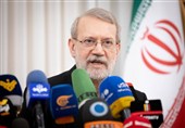 لاریجانی: لم نتلق مقترحا محددا من واشنطن، وإذا اعتدت امریکا علینا سنستهدف قواعدها فی المنطقة