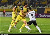 دیدار تیم‌های فوتبال سپاهان ایران و آحال ترکمنستان