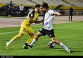 دیدار تیم‌های فوتبال سپاهان ایران و آحال ترکمنستان