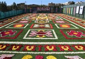 إزاحة الستار عن أکبر سجادة زهریة فی الشرق الأوسط بمدینة محلات الإیرانیة