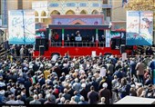 خروش نوجوانان تبریز در راهپیمایی 13 آبان؛ «پشتِ رهبر ایستاده‌ایم»