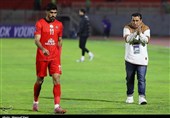 عزیزی: جای 2 بازیکن در تیم ملی خالی است/باید به فکر 2 مرحله صعود باشیم