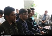 دیدار دانش‌آموزان با نماینده ولی فقیه در اردبیل و تجلیل از قرآن‌آموزان