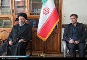 دیدار دانش‌آموزان با نماینده ولی فقیه در اردبیل و تجلیل از قرآن‌آموزان