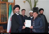 دیدار دانش‌آموزان با نماینده ولی فقیه در اردبیل و تجلیل از قرآن‌آموزان