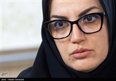 آزاده نظربلند دبیرکل نهاد کتابخانه های عمومی کشور در نشست خبری سی‌وسومین دوره هفته کتاب جمهوری اسلامی ایران