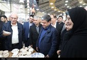 بازدید دستیار اجتماعی رئیس‌جمهور از نمایشگاه توانمندی‌های بانوان