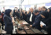 بازدید دستیار اجتماعی رئیس‌جمهور از نمایشگاه توانمندی‌های بانوان