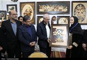 بازدید دستیار اجتماعی رئیس‌جمهور از نمایشگاه توانمندی‌های بانوان