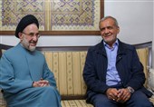 فشار خاتمی برای رادیکال کردن دولت پزشکیان