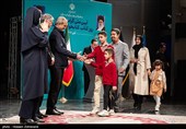 تقدیر از برگزیدگان نخستین دوره «هم‌خوان؛ نشان کتابخانه عمومی ایران»، در تالار وحدت توسط مسعود پزشکیان رئیس جمهور و سیدعباس صالحی وزیر فرهنگ و ارشاد اسلامی