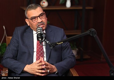 نائب السفير السوداني في إيران لـ تسنيم: بعض الدول تؤجج الحرب وتغذي التمرد في السودان لأطماعها بذهب وشواطئ وموانئ وأراضي السودان الخصبة / مواقف إيران تجاه السودان مشرفة