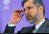 خطیب‌زاده در گفتگو با شبکه تلویزیونی روسیه: توپ در زمین آمریکاست