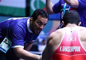 درستکار: خدا توهین‌کنندگان به پرچم کشور را به راه راست هدایت کند