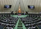 نمایندگان خواستار ترمیم حقوق و برخورد قاطع با فساد شدند