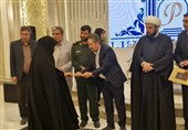 آیین تکریم و تجلیل از مادران و همسران شهدا در چهاردانگه