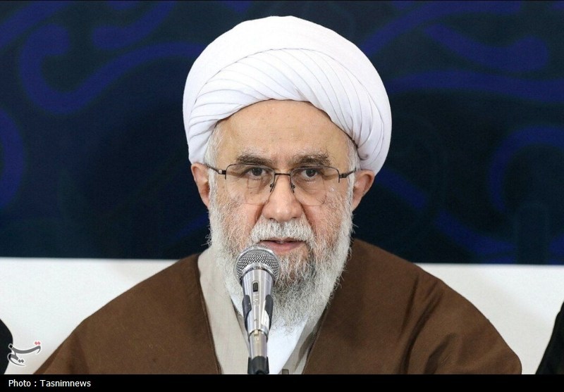 تسلط شهید لاریجانی در نبرد دیپلماسی با دشمن