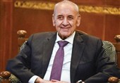 نبیه بری یهنئ بإعادة انتخاب قالیباف رئیساً لمجلس الشورى الإسلامی