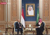 استلام وتسلیم فی المحافظات الشرقیة الیمنیة .. الانتقالی الجنوبی المدعوم اماراتیا  یتمدد على حساب حکومة ما تسمى بالشرعیة المدعومة سعودیا
