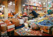 حال و هوای شب یلدای کرمانشاه/ از هندوانه زیر کاه تا بمب‌های آسمان