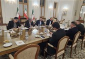 غریب‌ آبادی یلتقی ممثل ترکمانستان لشؤون بحر قزوین