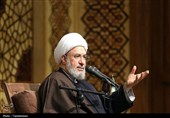 آیت‌الله اراکی: منطقه را از لوس وجود آمریکاییان پاک می‌کنیم
