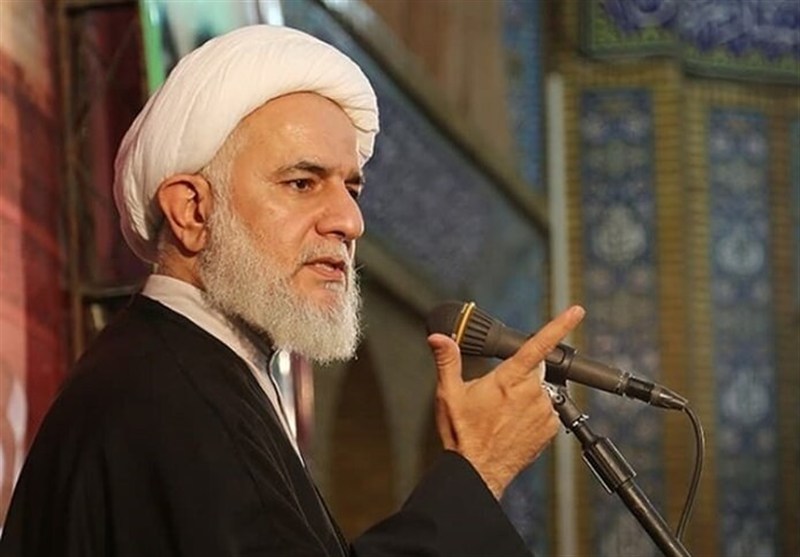انتقال میراث فکری و معنوی رهبر شهید به نسل‌های بعد رسالت نخبگان است