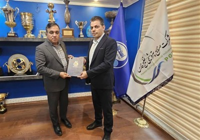 عموزاده: زلف همه تیم‌های استقلال به موفقیت فوتبال گره خورده است