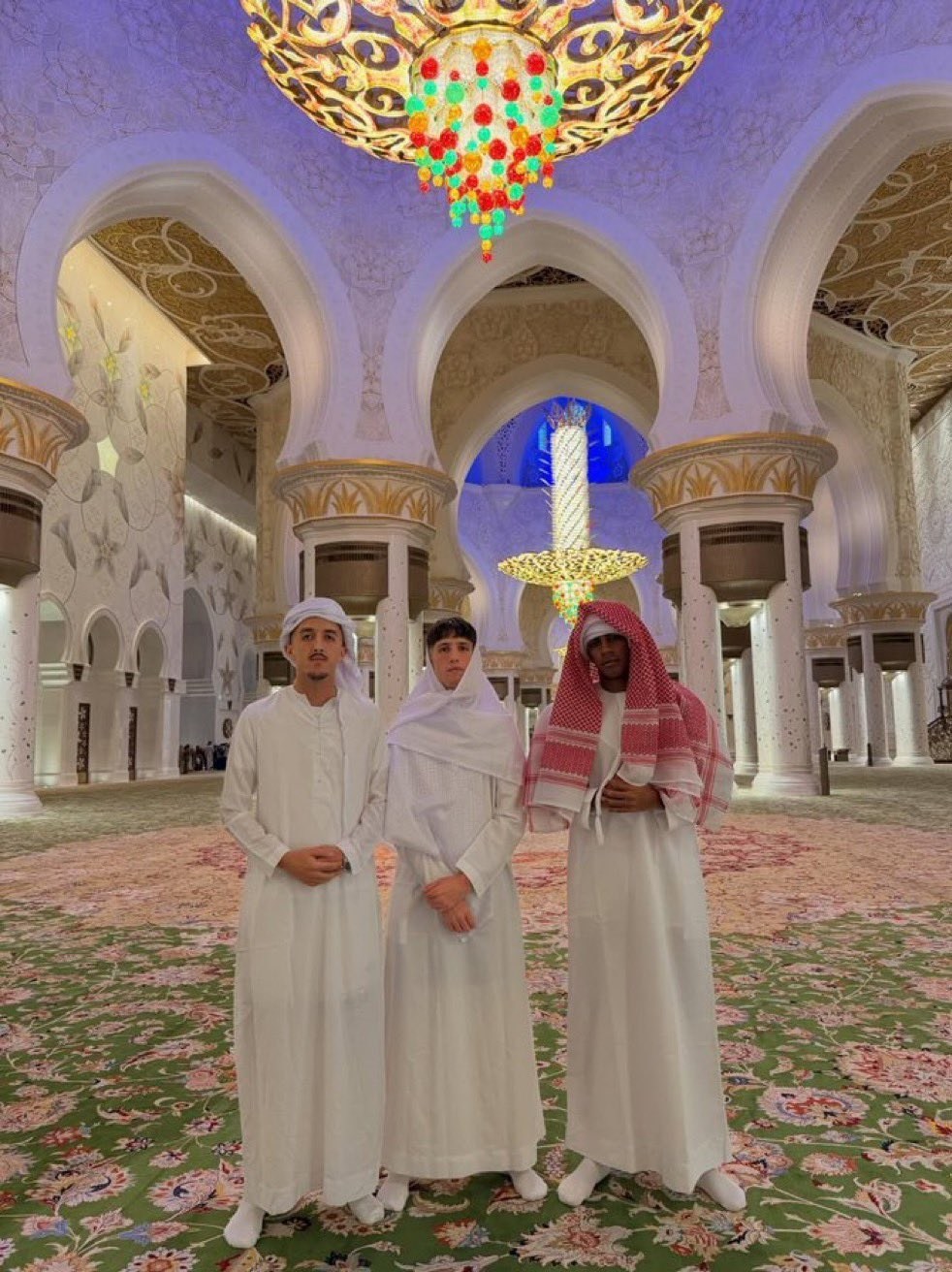 تیم فوتبال بارسلونا , لامین یامال , مسجد , 