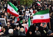 پوسترهای خاص در تشییع شهدای جنگ تروریستی اخیر