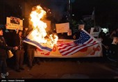تجمع دانشجویی مقابل سفارت انگلستان