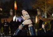 تجمع دانشجویی مقابل سفارت انگلستان