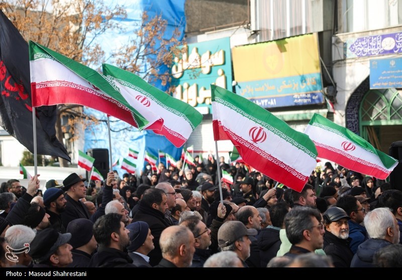 تشییع پیکر2 شهید مدافع امنیت در محله نازی آباد تهران