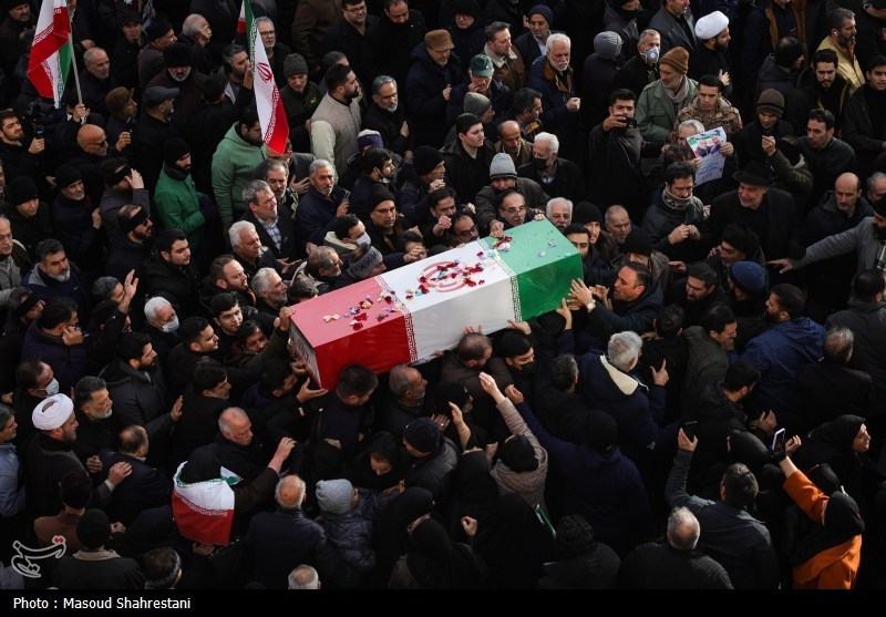 تشییع پیکر2 شهید مدافع امنیت در محله نازی آباد تهران