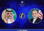 وزیر الخارجیة الإیرانی یطلع نظیره السعودی على جهود وقف الحرب المفروضة