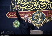 ابراز انزجار زائران حرم قم از اغتشاشگران