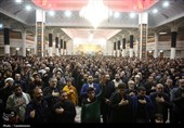 ابراز انزجار زائران حرم قم از اغتشاشگران