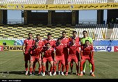 دیدار تیم های فوتبال فجر شهید سپاسی و پرسپولیس