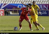 دیدار تیم های فوتبال فجر شهید سپاسی و پرسپولیس