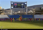دیدار تیم های فوتبال فجر شهید سپاسی و پرسپولیس