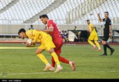 دیدار تیم های فوتبال فجر شهید سپاسی و پرسپولیس