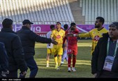 دیدار تیم های فوتبال فجر شهید سپاسی و پرسپولیس