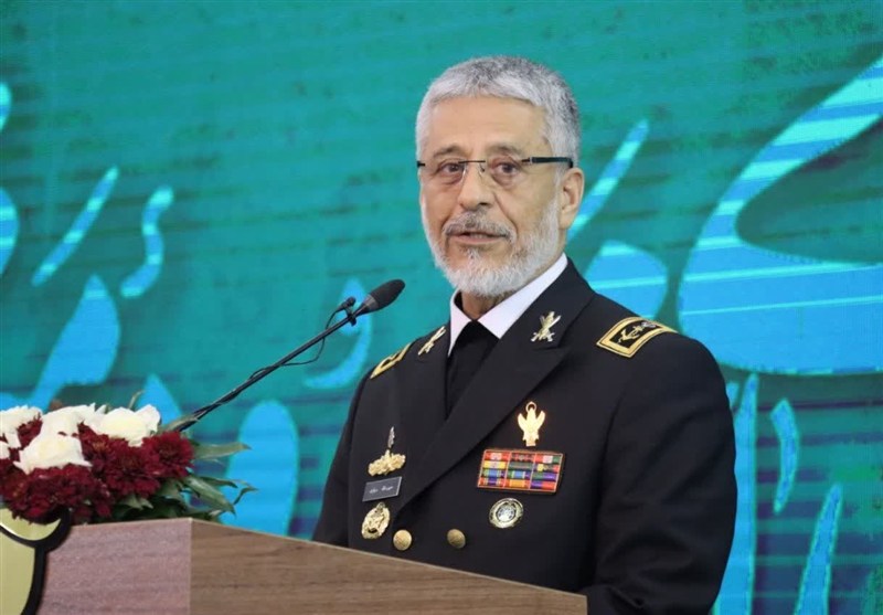 دریادار سیاری: موضوع انتقام از دشمن پابرجاست معاون هماهنگ کننده ارتش گفت: دشمن از ما شهید گرفته و بحث انتقام ما پابرجاست.