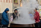 پخت 20 تن سمنو در حرم مطهر امامزاده سید علاءالدین شیراز