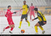 دیدار تیم‌های فوتبال پرسپولیس و سپاهان