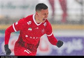 دیدار تیم‌های فوتبال پرسپولیس و سپاهان