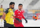 دیدار تیم‌های فوتبال پرسپولیس و سپاهان