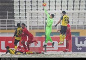 دیدار تیم‌های فوتبال پرسپولیس و سپاهان