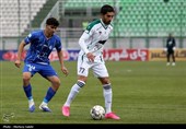 دیدار تیم‌های فوتبال  ذوب‌آهن اصفهان و استقلال تهران