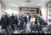 جمعی از جوانان محله امام رضا(ع) با آیت الله عاملی دیدار کردند